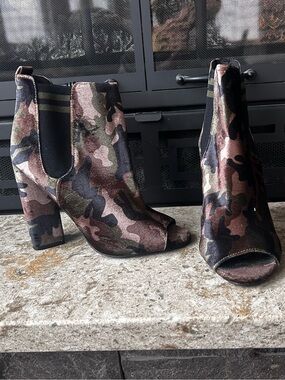 Qupid Camo Velvet Peep Toe Ankle Booties